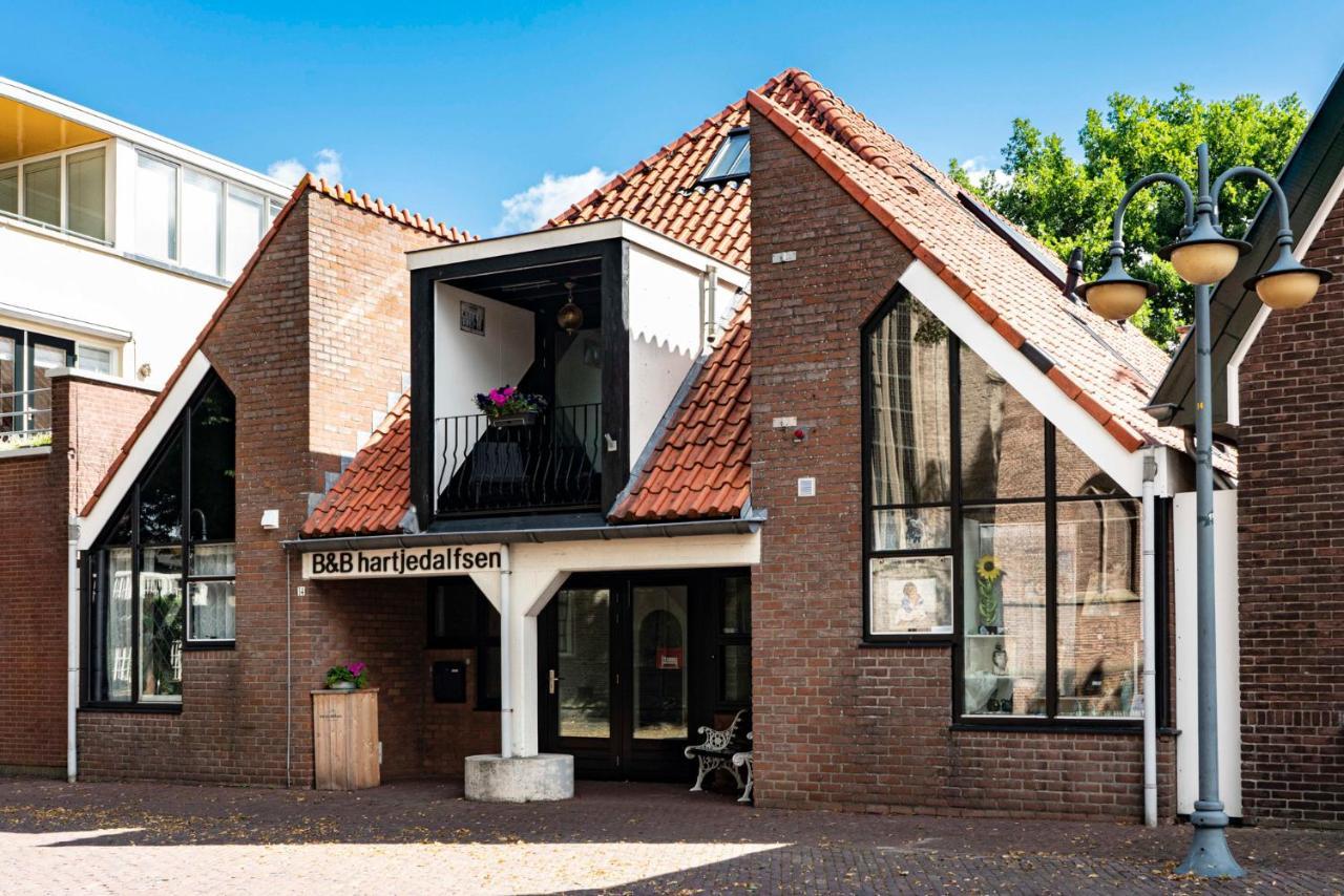 Hartjedalfsen Bed & Breakfast ภายนอก รูปภาพ